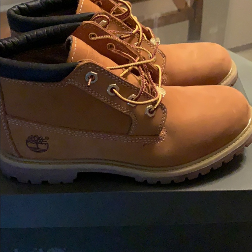 Women Timberland boots